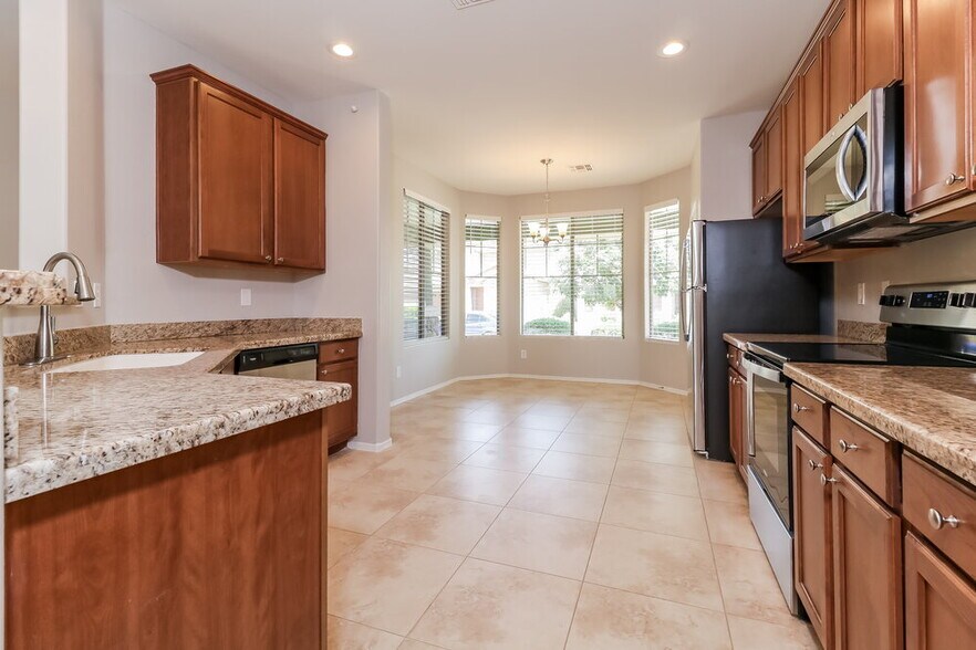 Building Photo - 23851 W Gibson Ln
