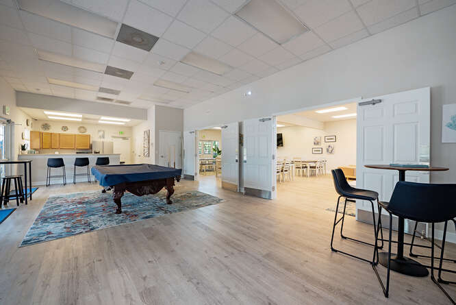 Building Photo - 2271 Grove Dr
