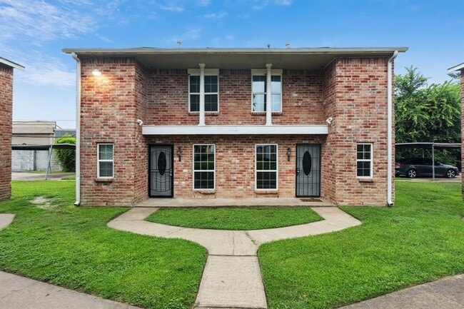 Primary Photo - 12321 Ormandy St