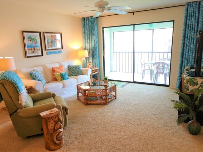 Building Photo - Seasonal Short-Term 2-Bedroom 2-Bathroom 2nd Floor Condo located at Mission Lakes!