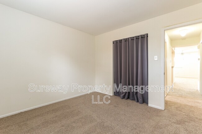 Building Photo - 505 Corinthian Ave