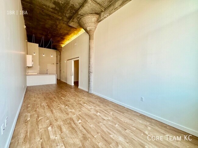 Building Photo - 1719 Walnut St