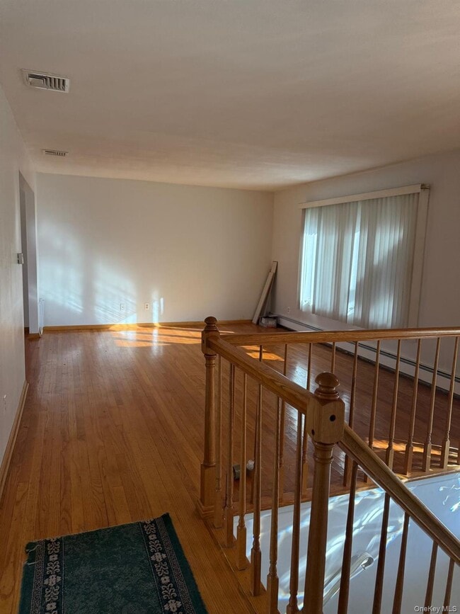 Building Photo - 5 Beverly Pl