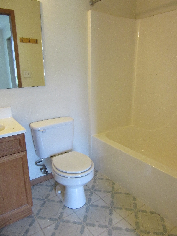 Building Photo - 4237 Auburn Rd