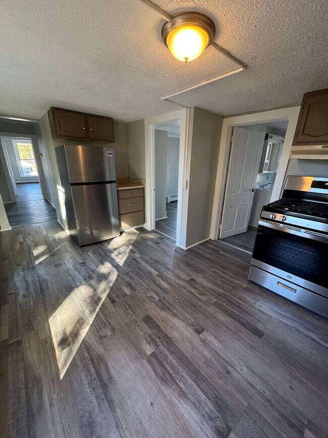 Building Photo - Beautiful 3 bedroom/Fulton