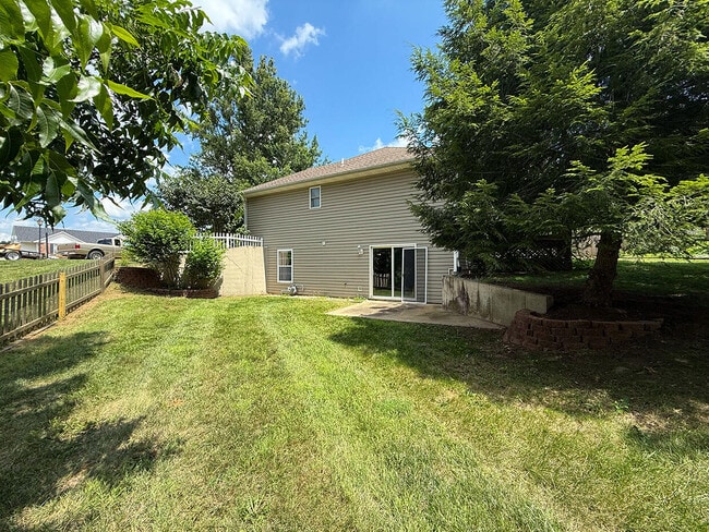 Building Photo - 1302 Look Out Ct