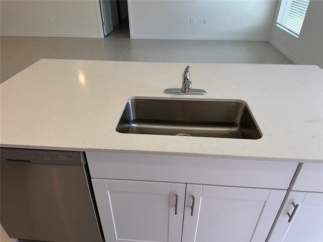 Building Photo - 1641 Nabatoff St