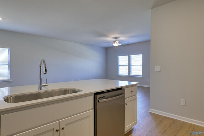 Building Photo - 143 Havner Dr