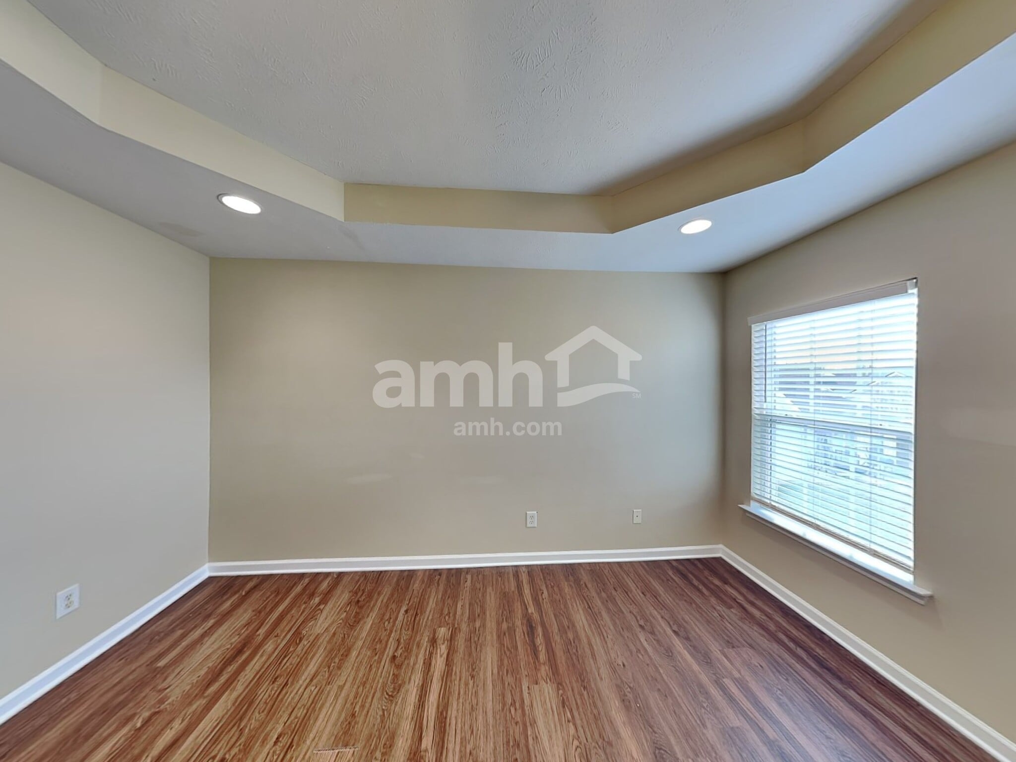 Building Photo - 256 Neal Ave