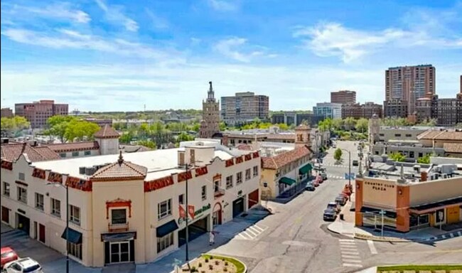 Building Photo - 4545 Wornall Rd