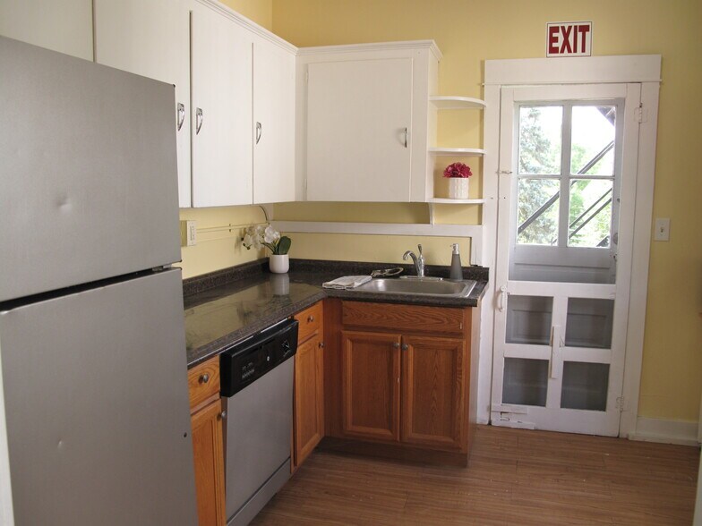 Building Photo - 405 Dryden Rd