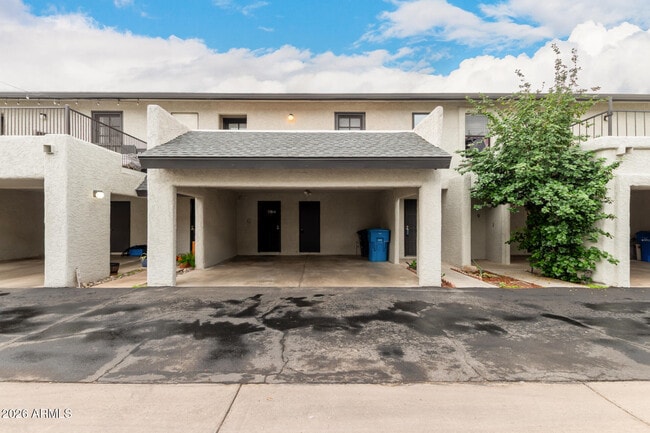 Building Photo - 3136 N 38th St