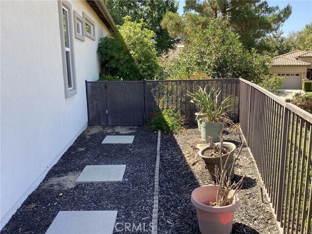 Building Photo - 24306 Whitetail Dr