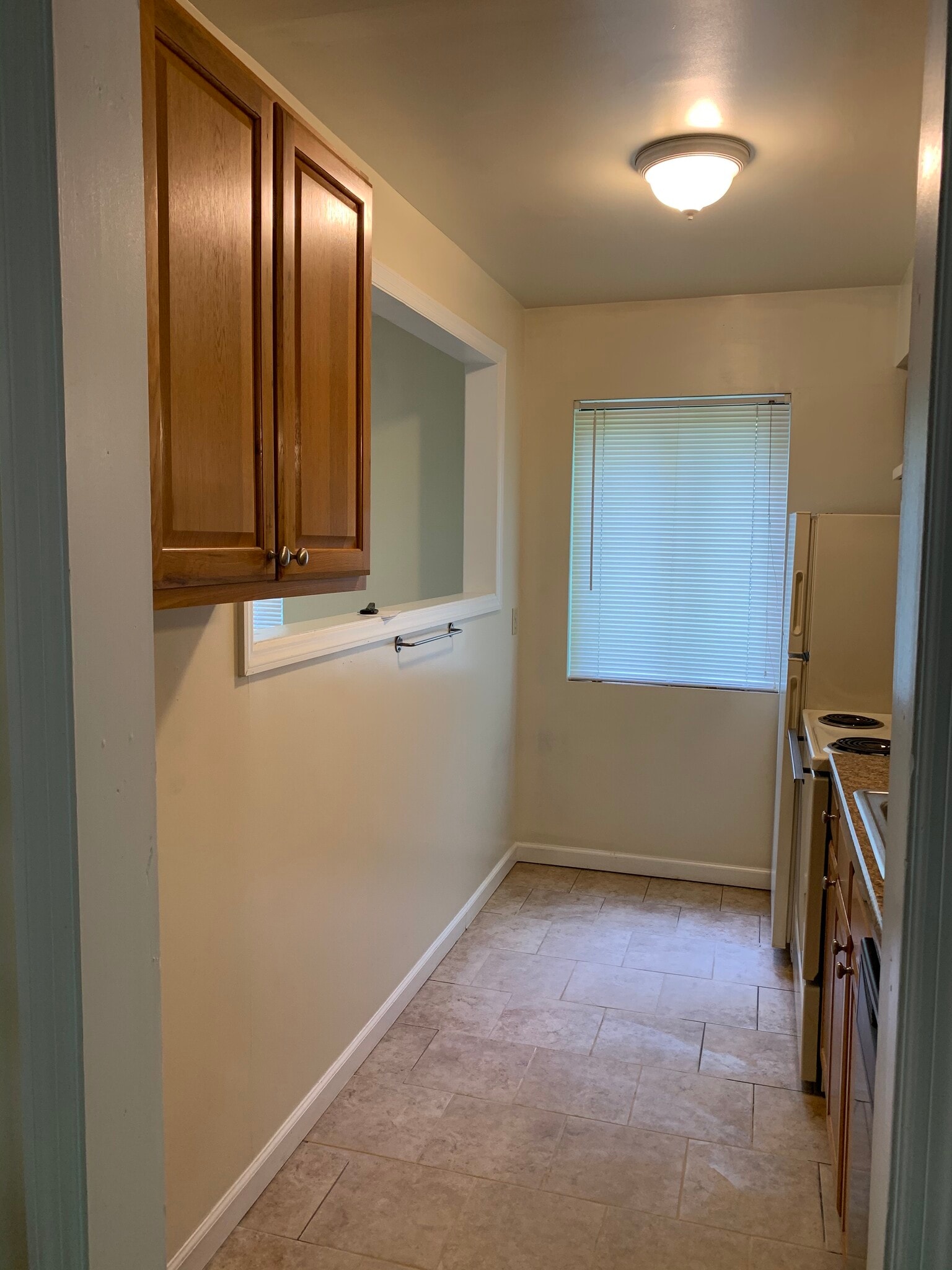 Building Photo - 1614 Beacon St