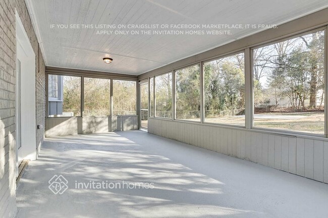 Building Photo - 3082 Donavan Way