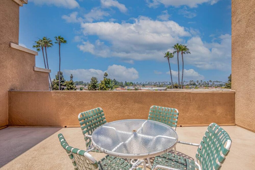 Building Photo - Five Points Seniors