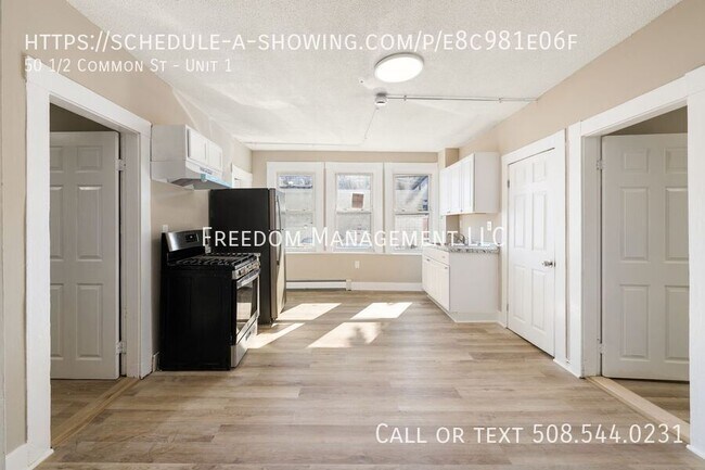 Building Photo - 50 1/2 Common St-Unit 1