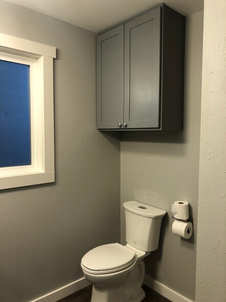 Building Photo - 411 N L St