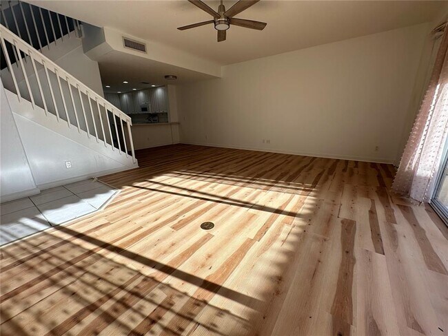 Building Photo - 7776 Andora Dr