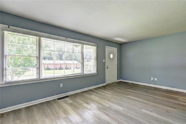 Building Photo - 970 Oglethorpe Ave