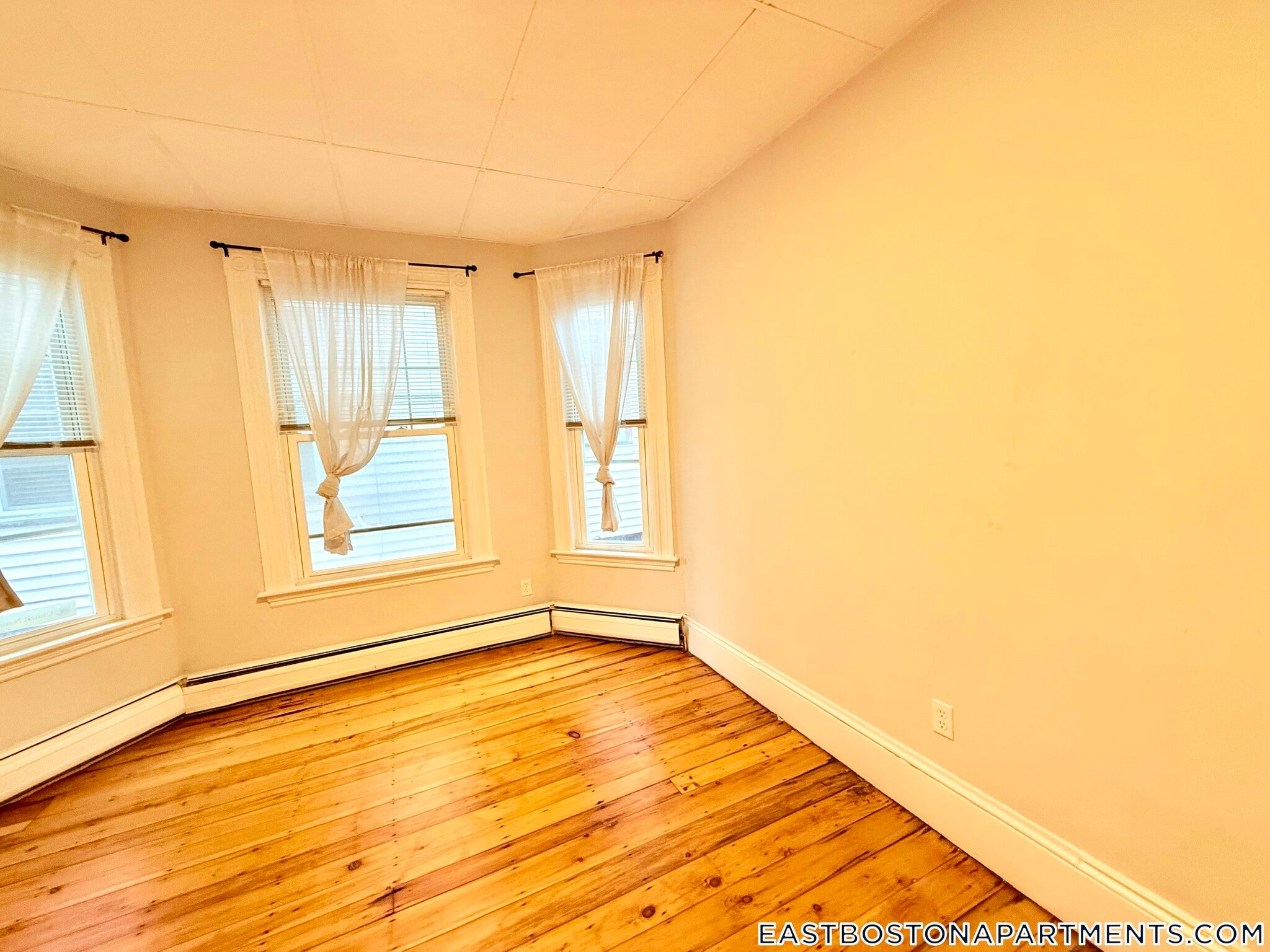 Building Photo - 31 Falcon St