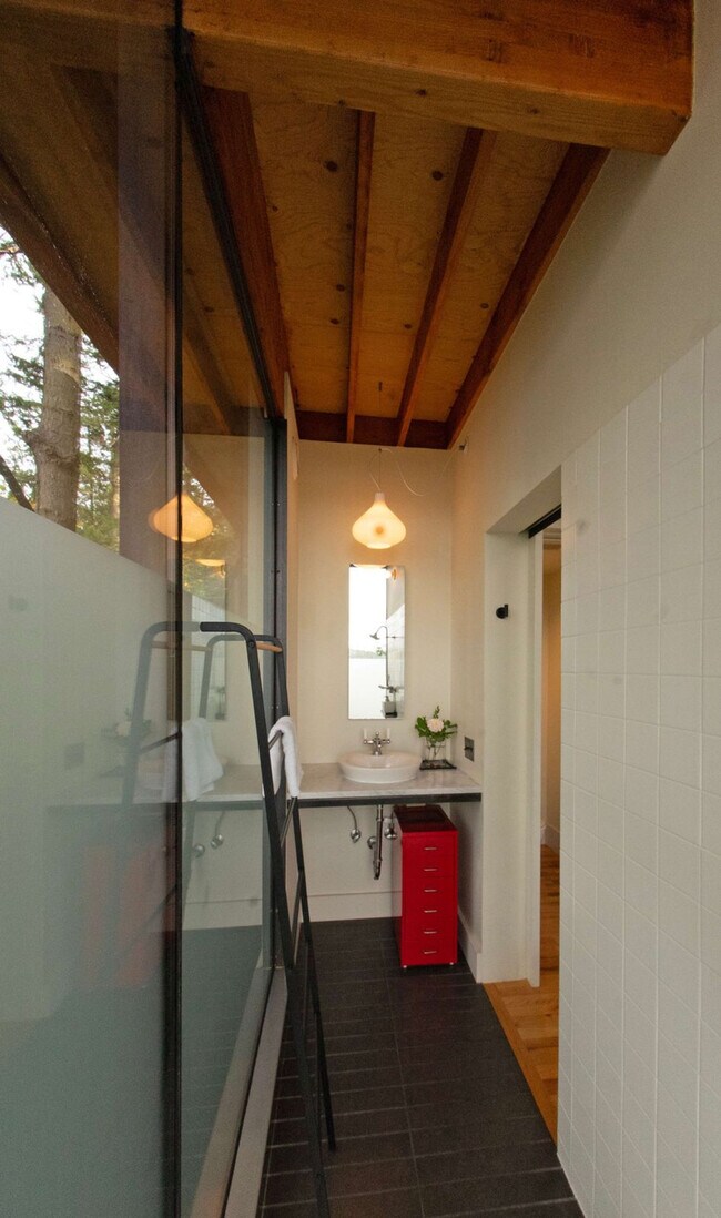 Building Photo - 9385 Reef Point Ln