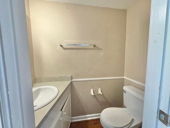 Building Photo - Delmar Dr. 2514/2516