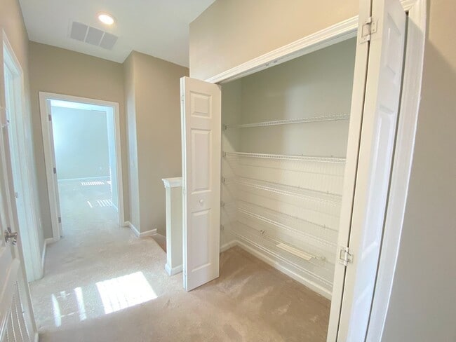 Building Photo - 258 Bella Prestwick Blvd