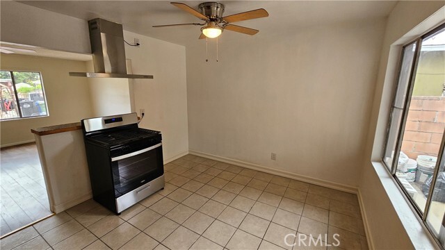 Building Photo - 537 S Ferris Ave