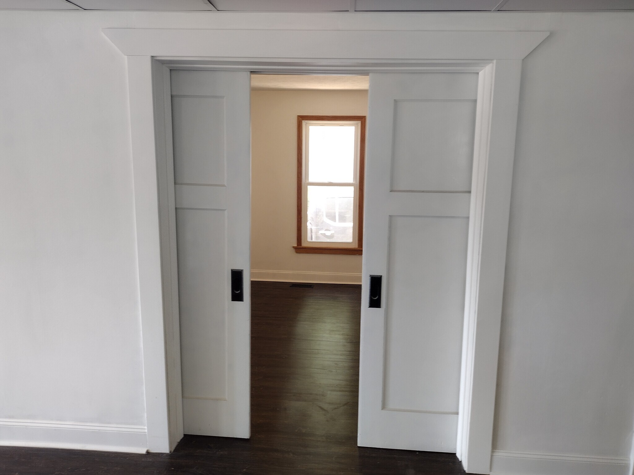 Building Photo - 337 W South St