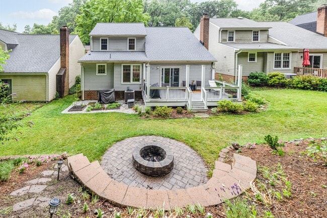 Building Photo - 9843 Campbell Dr