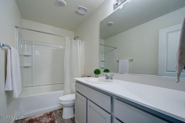 Building Photo - 604 Selene Moon St