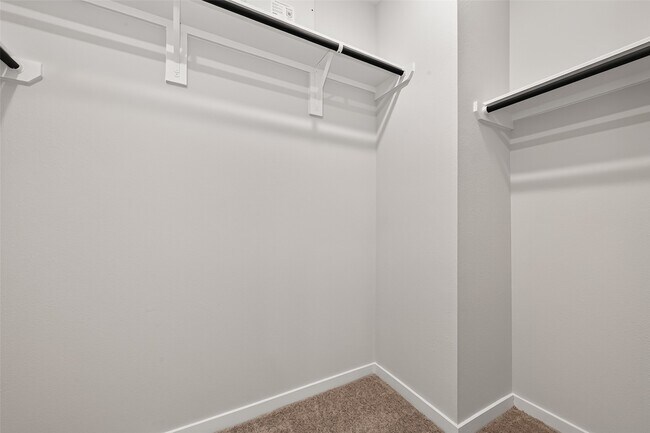 Building Photo - 4042 Bay Ct
