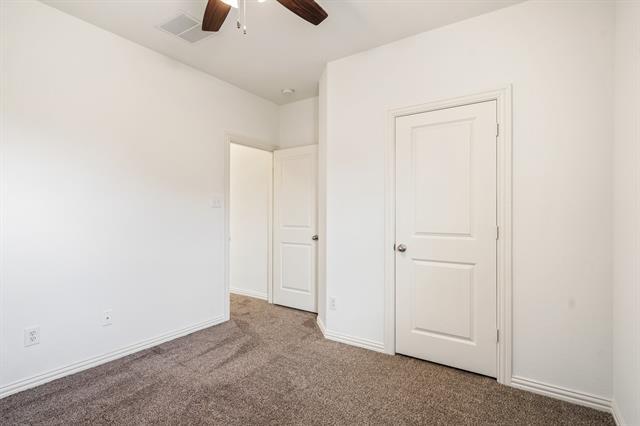 Building Photo - 546 El Camino Dr
