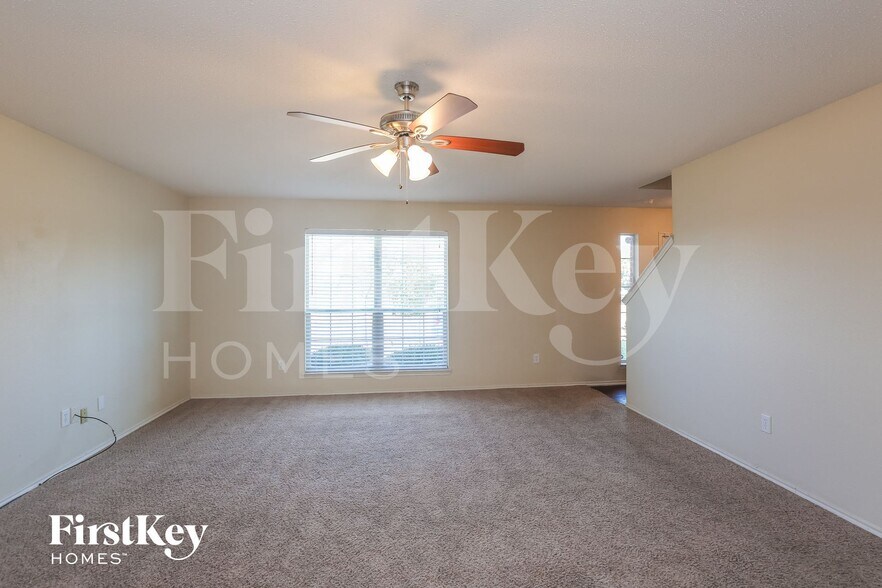 Building Photo - 2900 Ocean Dr