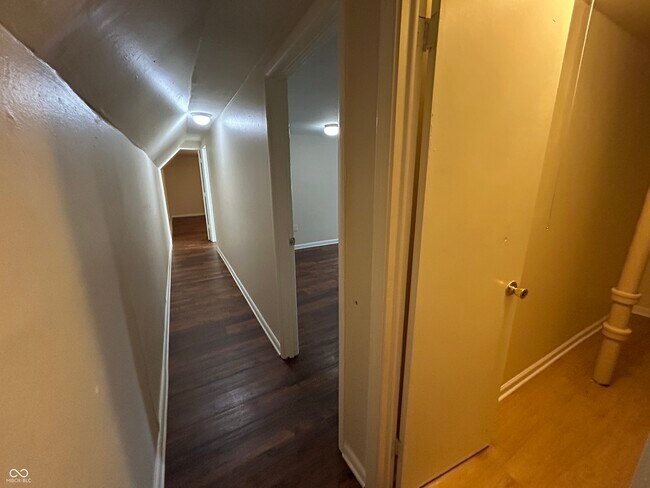 Building Photo - 1759 Howard St