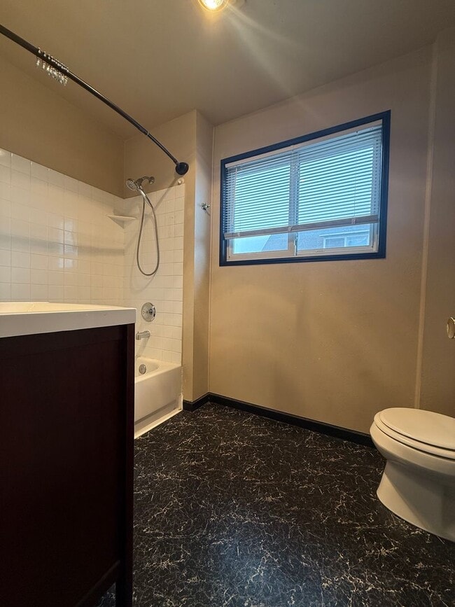 Building Photo - 309 N Emerson Ave