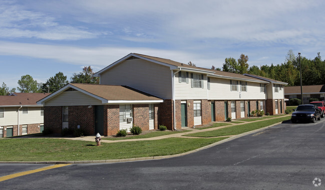 Primary Photo - Fairview Gardens Apartments