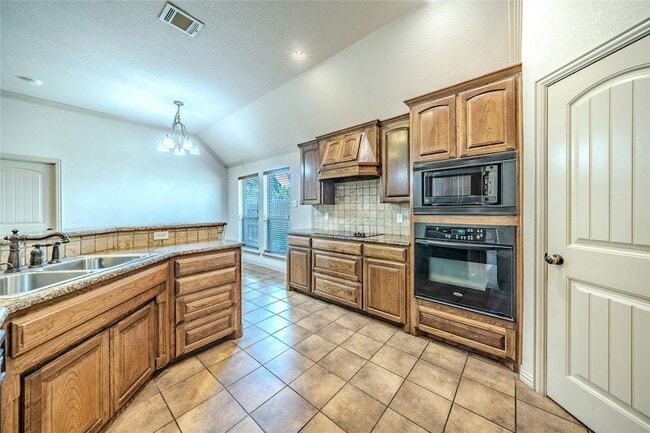Building Photo - 109 Chateau Dr