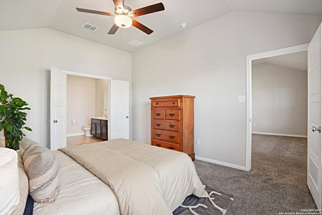 Building Photo - 7019 Vista Lp