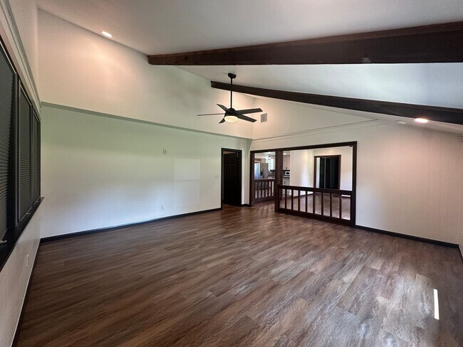 Building Photo - Welcome to country living with a fresh, modern twist.