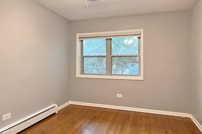 Building Photo - 133 Rockford Ave.