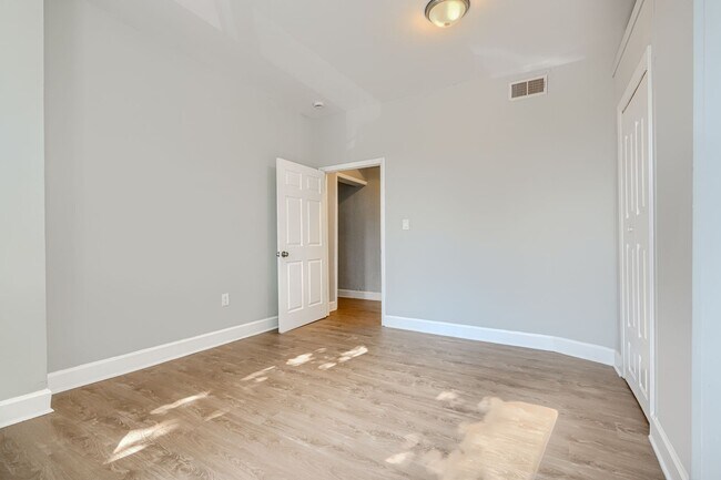 Building Photo - 2800 Harford Rd