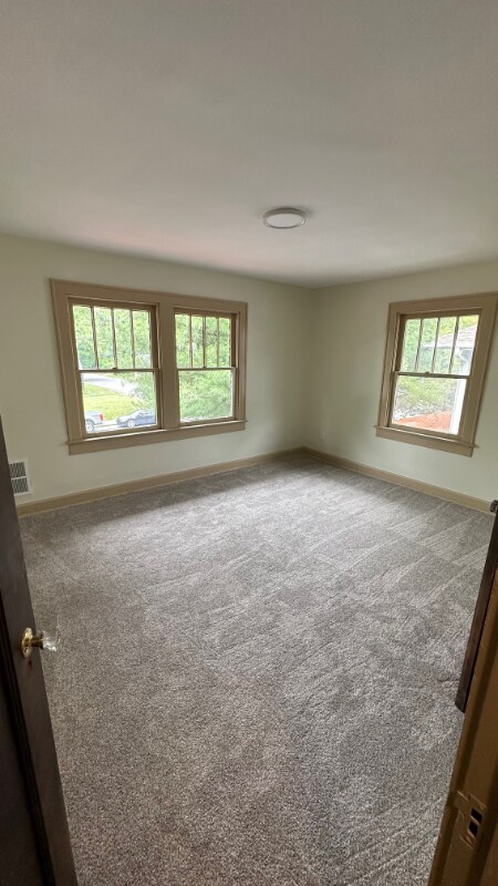 Building Photo - 4061 Central Ave