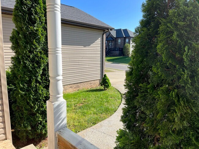 Building Photo - Charming 4BR House in Clarksville