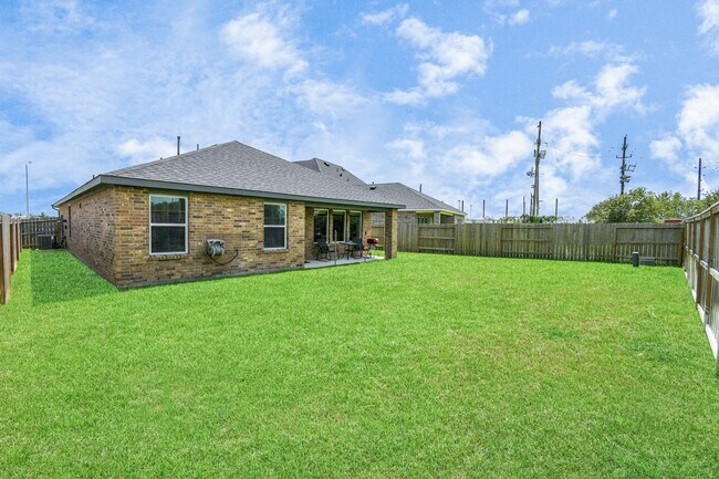 Building Photo - 1630 Cedar Pointe Ct