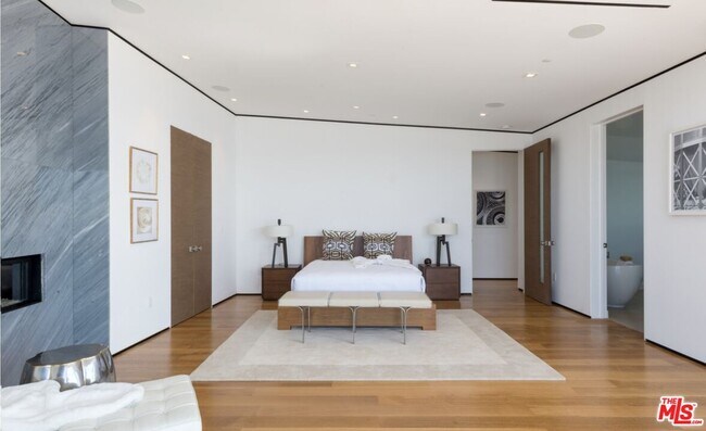 Building Photo - 17816 Porto Marina Way