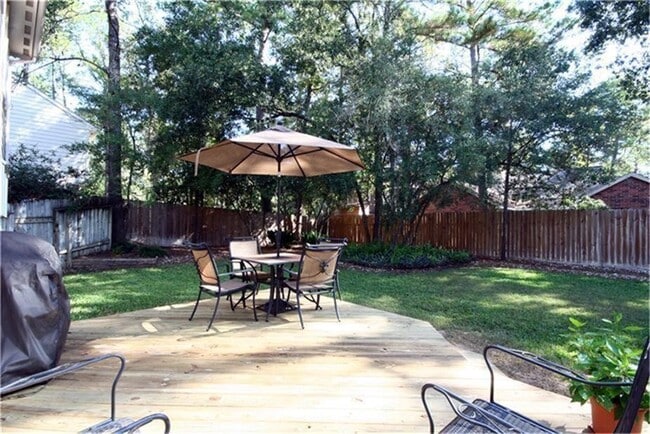 Building Photo - 7 Thrush Grove Pl