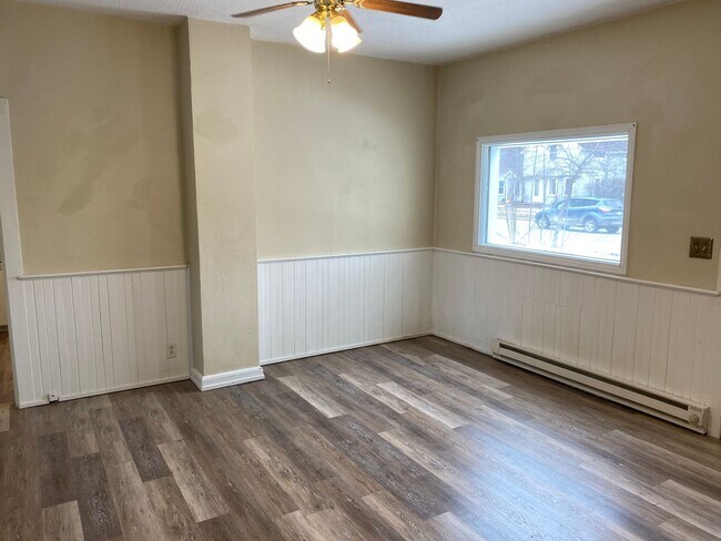 Building Photo - 1130 Prospect Ave