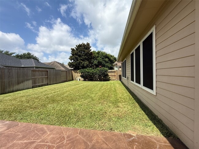 Building Photo - 26823 Lakeridge Park Ln